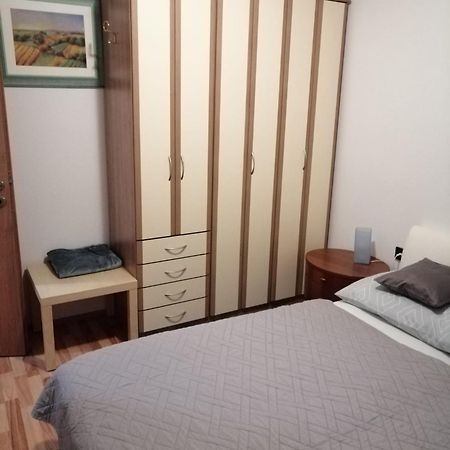 Apartman Trio Maksimir Zagabria Esterno foto