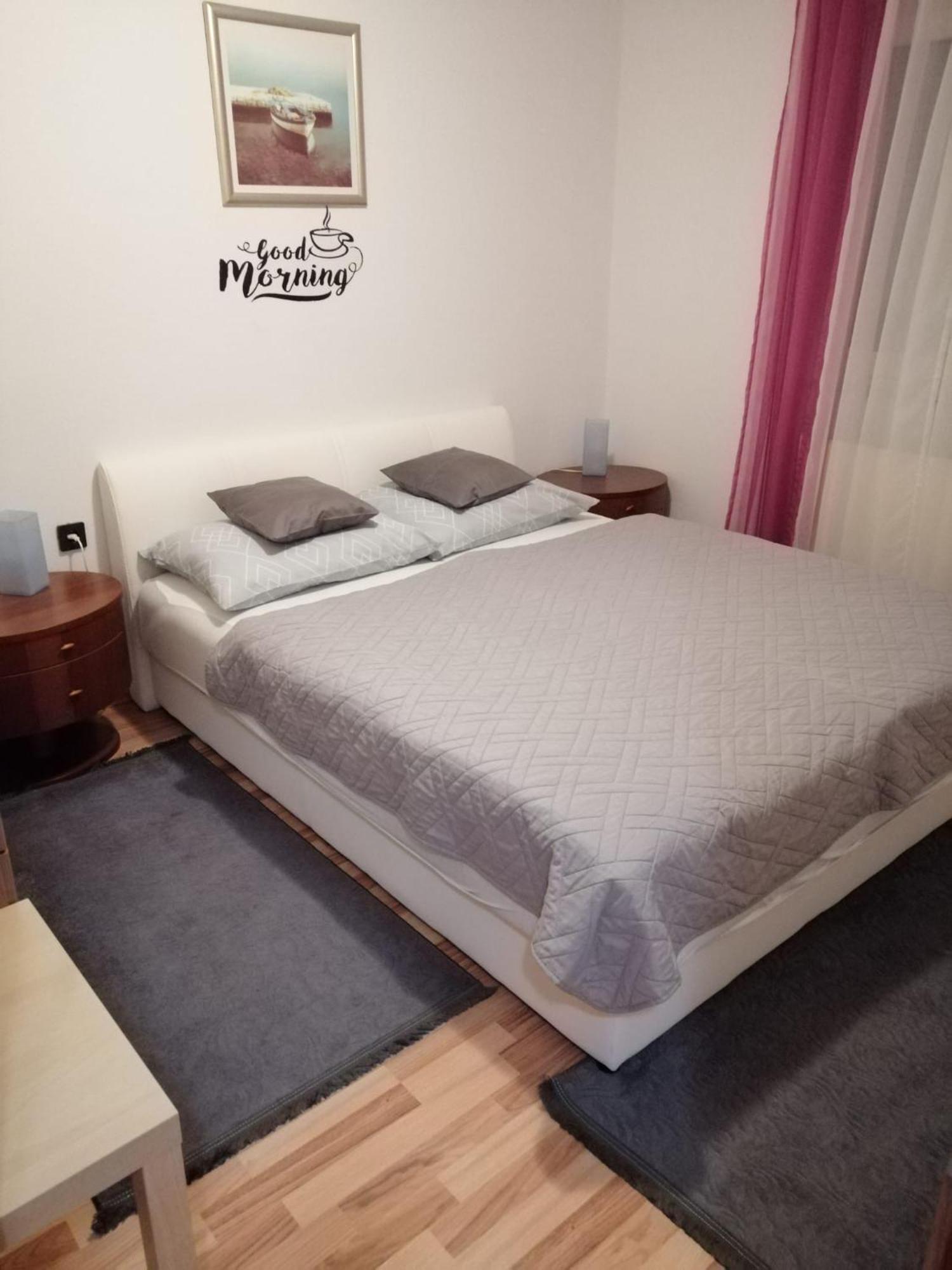 Apartman Trio Maksimir Zagabria Esterno foto
